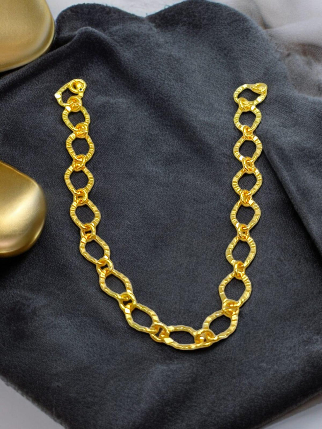 Gold-Plated vs. Gold-Filled Jewelry – What’s the Difference?